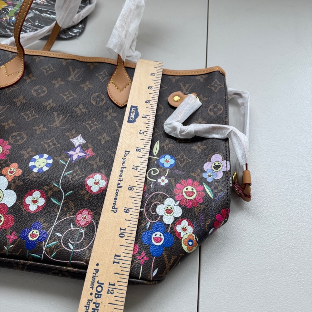 Big brown tote with flowers and matching pouch nwt - Picture 2 of 11